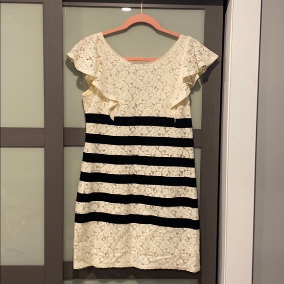 BCBG Renata Lace Dress - Picture 3 of 4